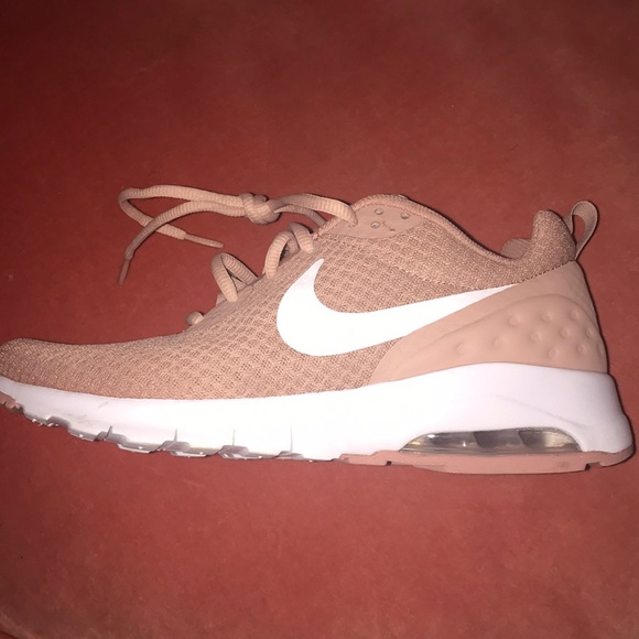 Women's Air Max Motion Lw Running Shoe Mauve - Picture 4 of 8